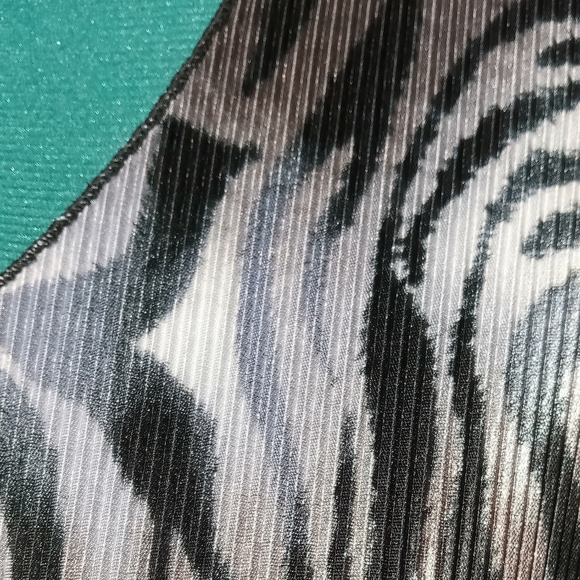 Carolyn Strauss Tiger Print Camisole Black Brown Gray and Tan Tiger Stripe XL - Picture 8 of 12